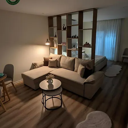 The Nest - Modern With Balcony * Vlorë