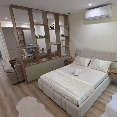 Lejlighed The Nest - Modern With Balcony Vlorë