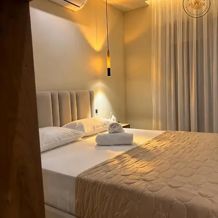 The Nest - Modern With Balcony Vlorë
